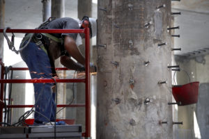 saldatura connettori con testa colonne strutturali grattacielo di Torino crteurosaldature_com